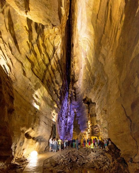 Tourisme Baume-les-Messieurs Jura : grottes de Baume-les-Messieurs