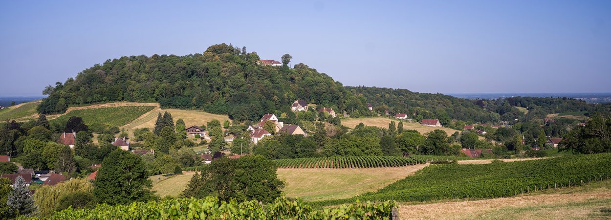 Tourisme Lons-le-Saunier Jura : vignoble et village de l'Étoile