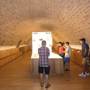 Tourisme Lons-le-Saunier Jura : salle du Musée de la Vache qui rit