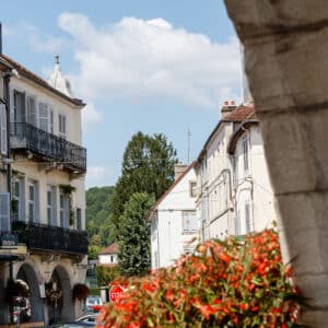 Tourisme Lons-le-Saunier Jura : Lons-le-Saunier et ses arcades
