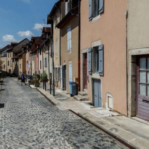 Tourisme Lons-le-Saunier Jura : place de la Comédie