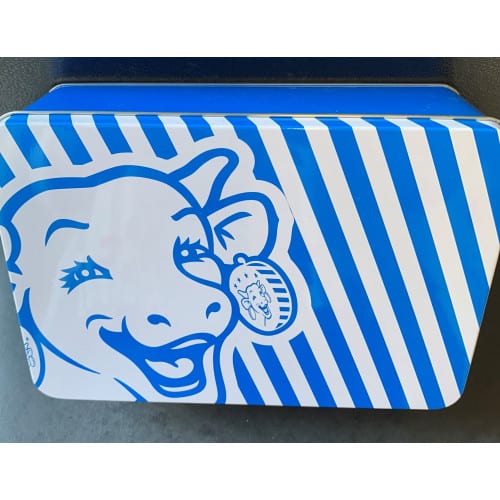 Tourisme Lons-le-Saunier Jura : boîte à sucre Vache qui rit