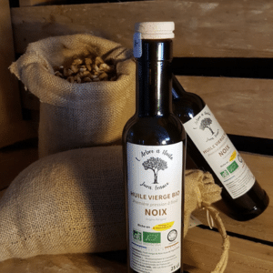 Tourisme Lons-le-Saunier Jura : huile de noix - Arbre à Huile