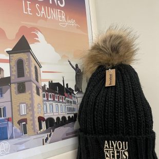Boutique Office de Tourisme Lons-le-Saunier : gamme All you need is Lons - bonnet