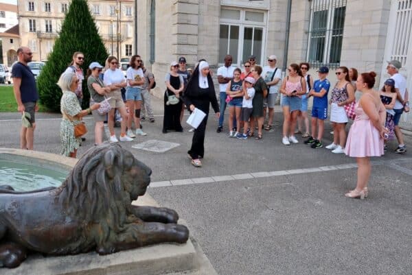 Visite guidée vieux Lons théâtralisée
